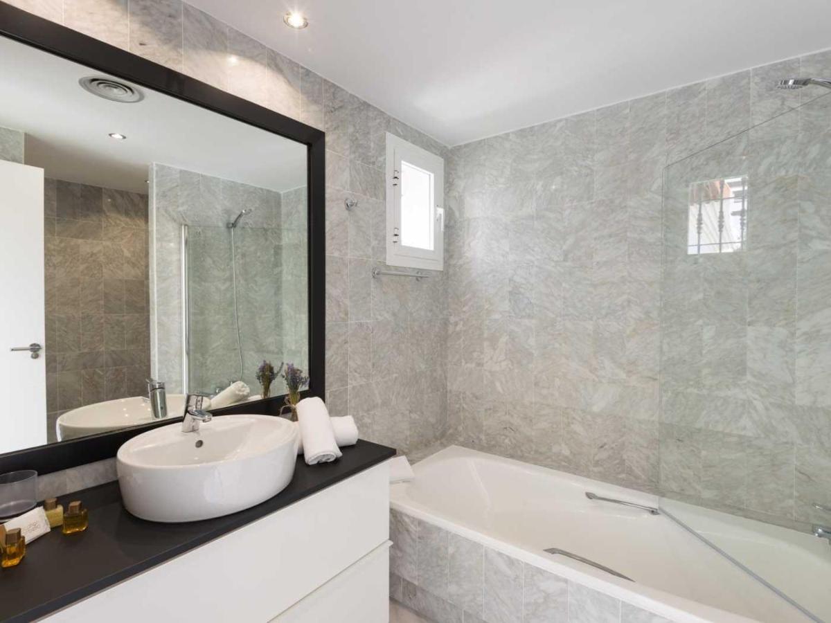 Vacation Marbella I Los Naranjos, Exquisite Penthouse Suite With Rooftop Terrace Eksteriør billede